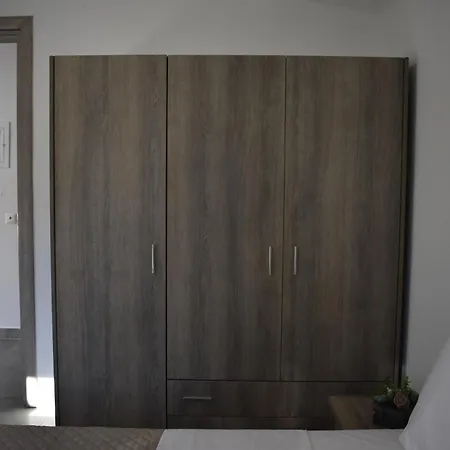 Irina's 2 Apartment *